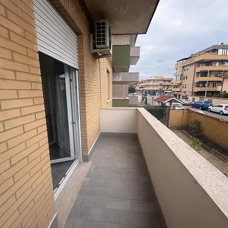 Roomrentalatfiumicinoairport Guest house