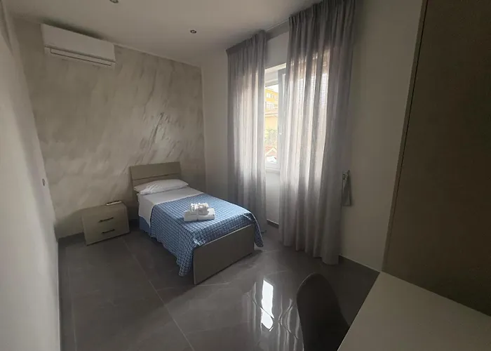 Guest house Roomrentalatfiumicinoairport 3*