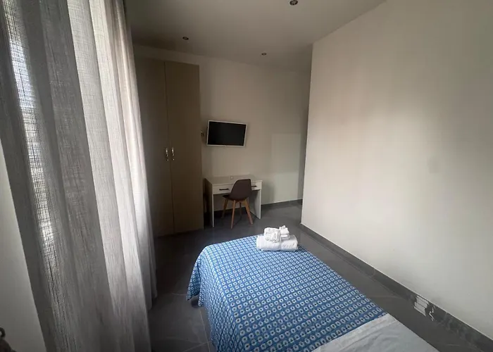 Roomrentalatfiumicinoairport Guest house 3*